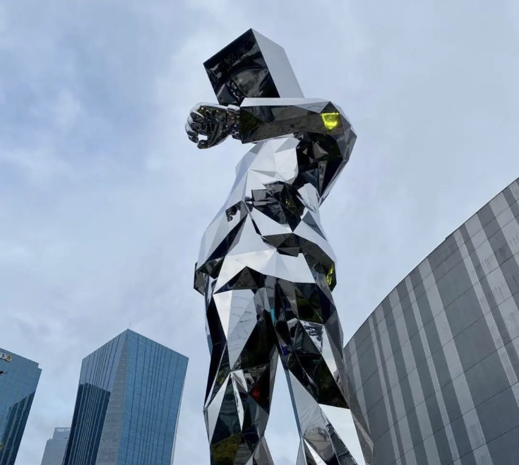 Photo via Instagram @jefre_artist