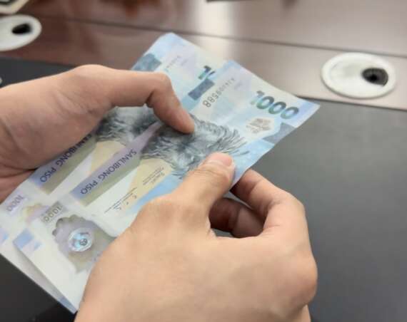 EXPLAINER | The Peso just hit ₱60 against the US Dollar: Who wins, who loses?