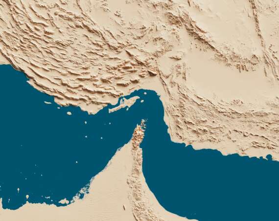 Oil rises after Iran shuts Hormuz again, Trump threatens new attacks